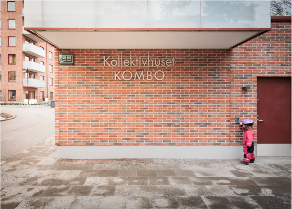 Framsidan av Kollektivhuset Kombo